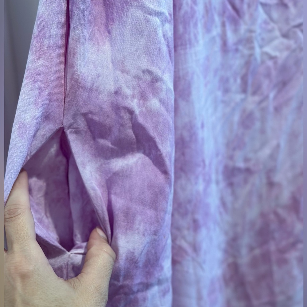Daybreak, size M, lavender tie dye maxi dress with pockets - Picture 4 of 4